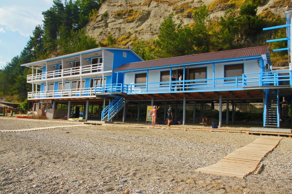 Captain Black Hotel Пицунда Екстериор снимка