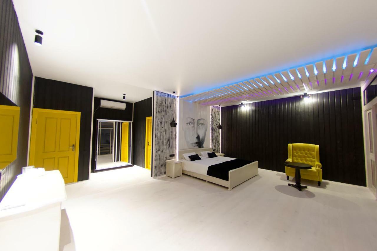 Captain Black Hotel Пицунда Екстериор снимка