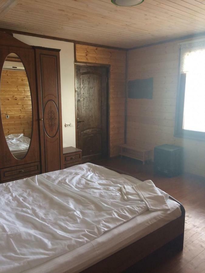 Captain Black Hotel Пицунда Екстериор снимка